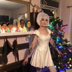 Meet your Posher, Julia